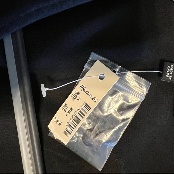 Madewell NWT silk blouse - Picture 2 of 4